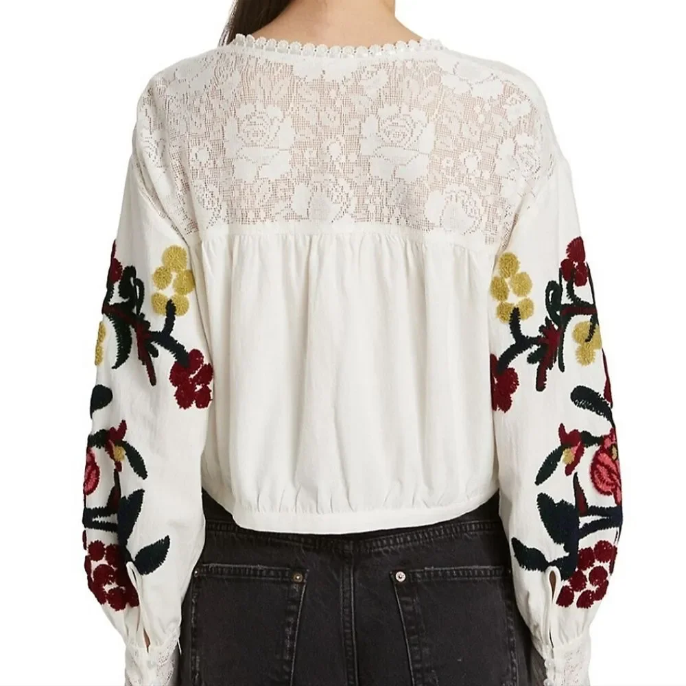 🍒NWT🍒 FREE PEOPLE EMBROIDERED SLEEVES BOHO TOP